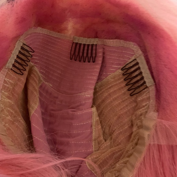 Pink closure - Picture 2 of 4